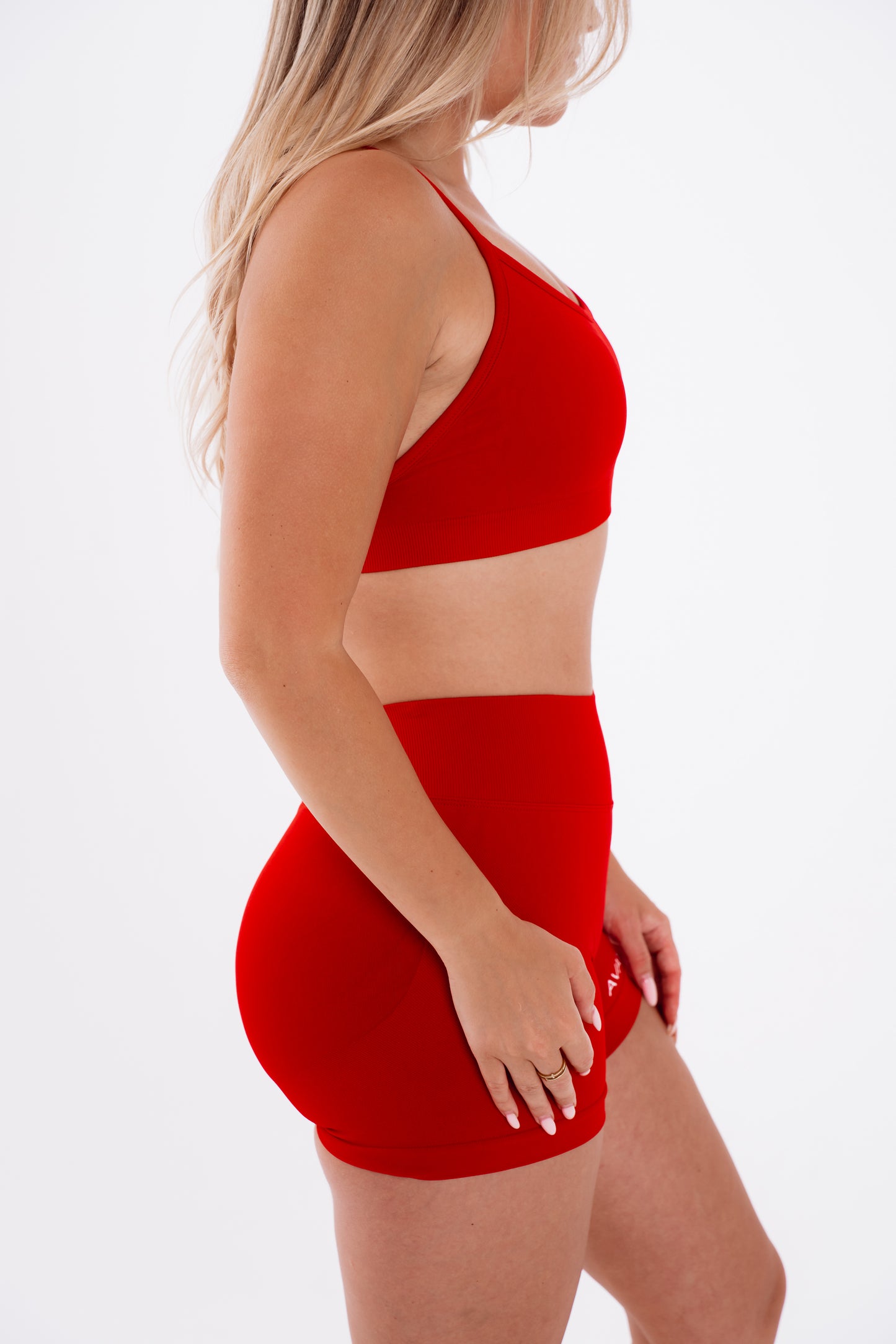 V Scrunch Shorts - Rose Red